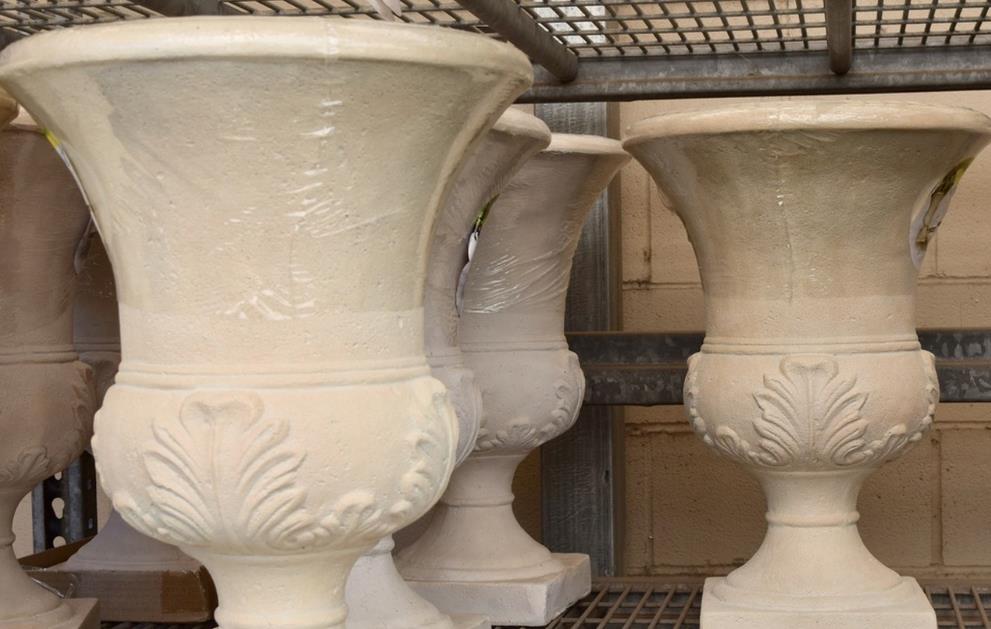 如何選擇靠譜的GRC花缽廠家？